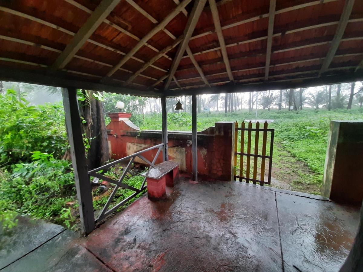 Seawoods Beach Hotel Dahanu Exterior photo